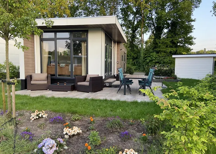 Kindvriendelijk luxe chalet in de bossen met privé sauna